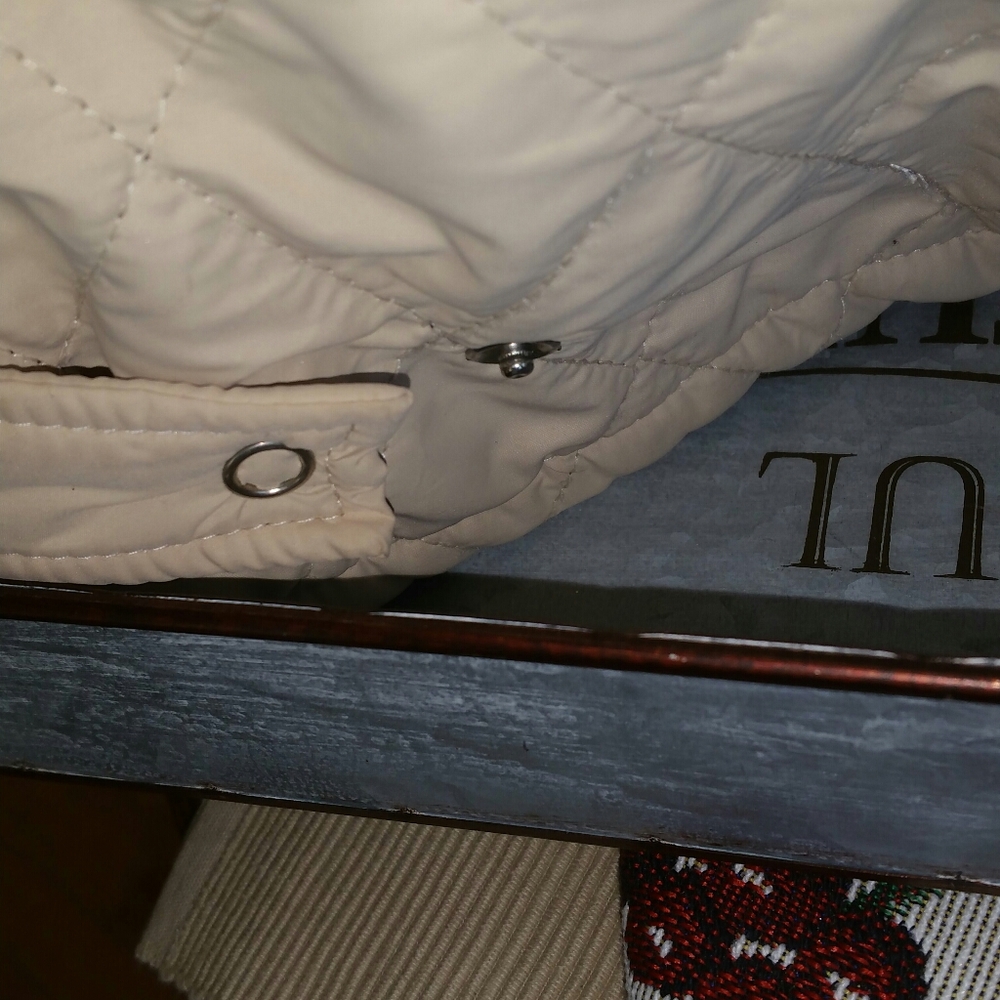 Vest - Picture 6 of 6